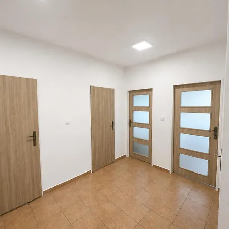 2kk Near Prague